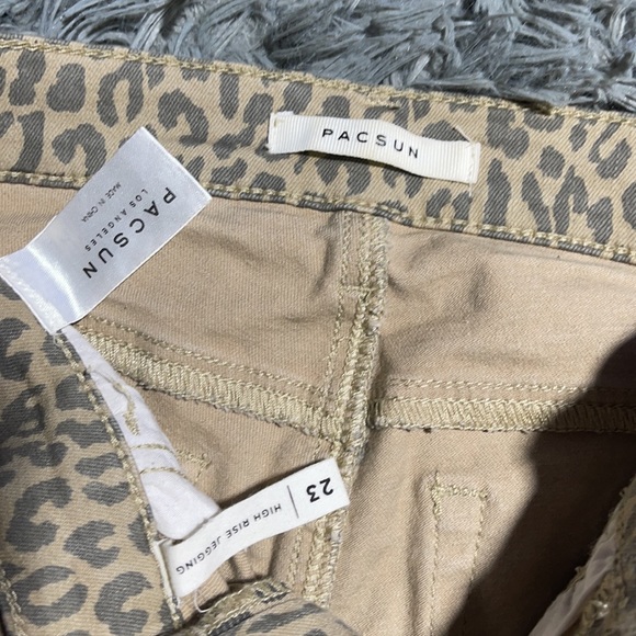 ππPacsun Leopard Print High Waisted Jeggingsππ - Picture 9 of 10